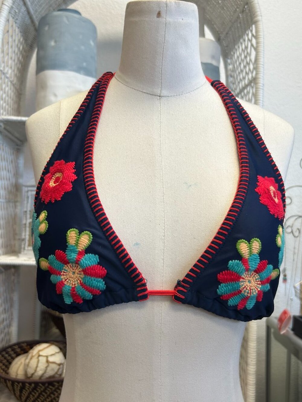 Xhilaration Bikini Top – Size M – Cute Summer Swim